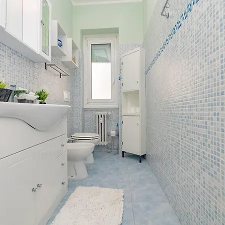 Apartment Bright & Cozy - Center Milan